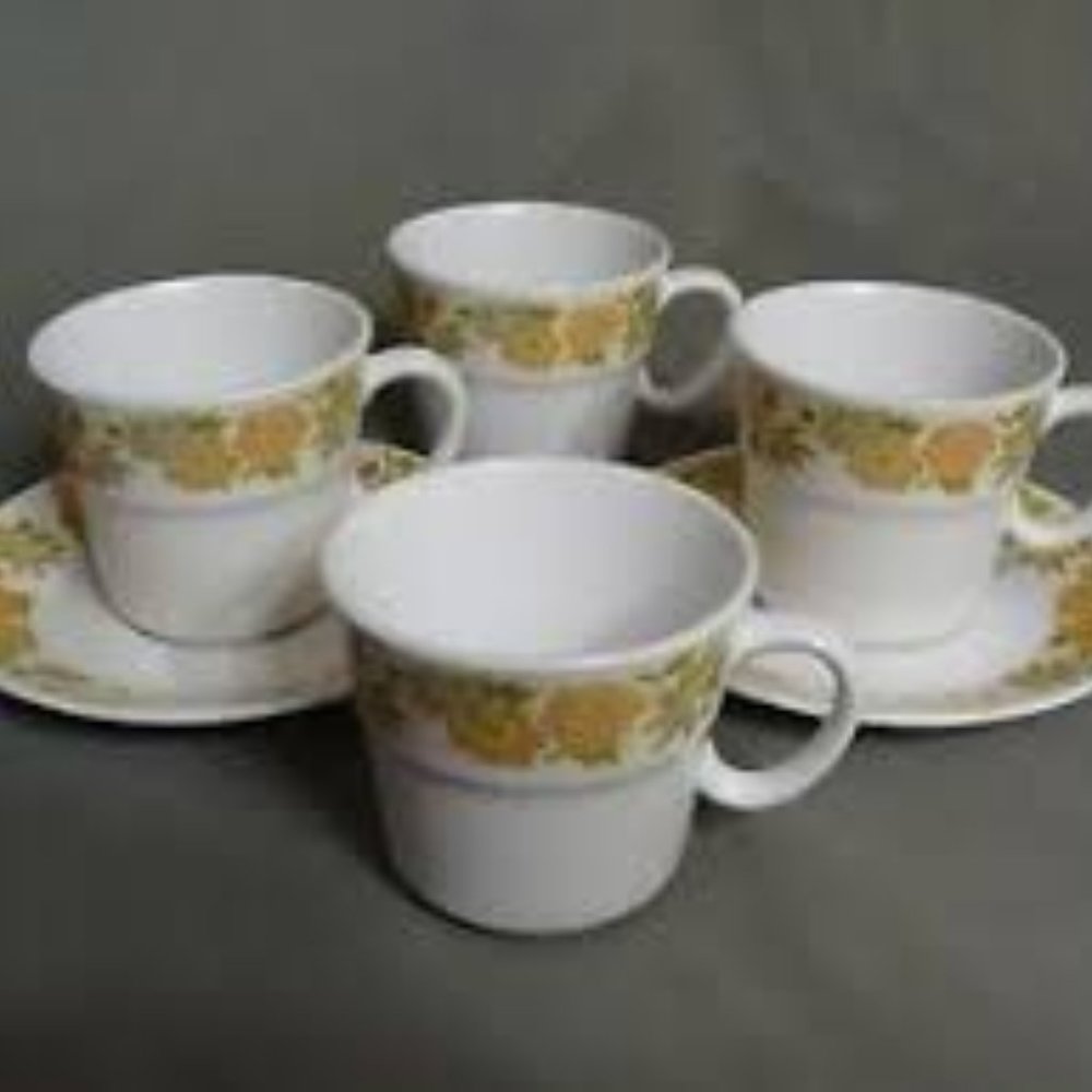 NORITAKE SUNNY SIDE DINNER PLATE AND CUPS(9003)